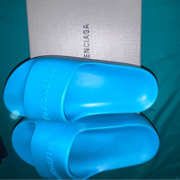 Blue Balenciaga Pool Slides - Picture 2 of 6
